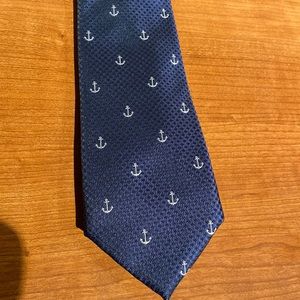 Nautica navy blue tie with white anchors excellent condition